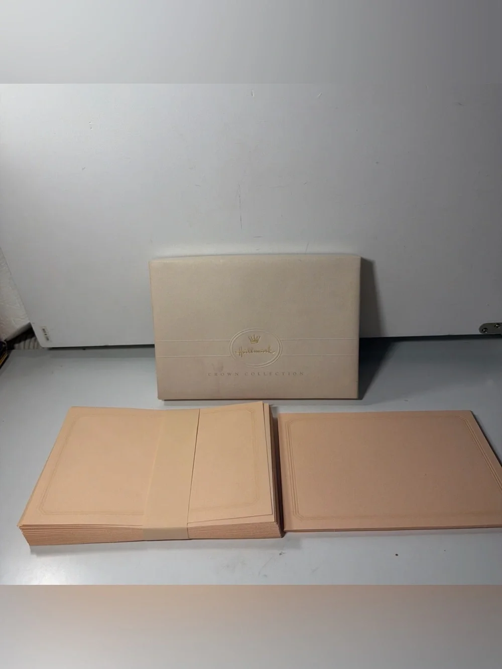 Hallmark Crown Collection Folded Note Cards in Peach Blush